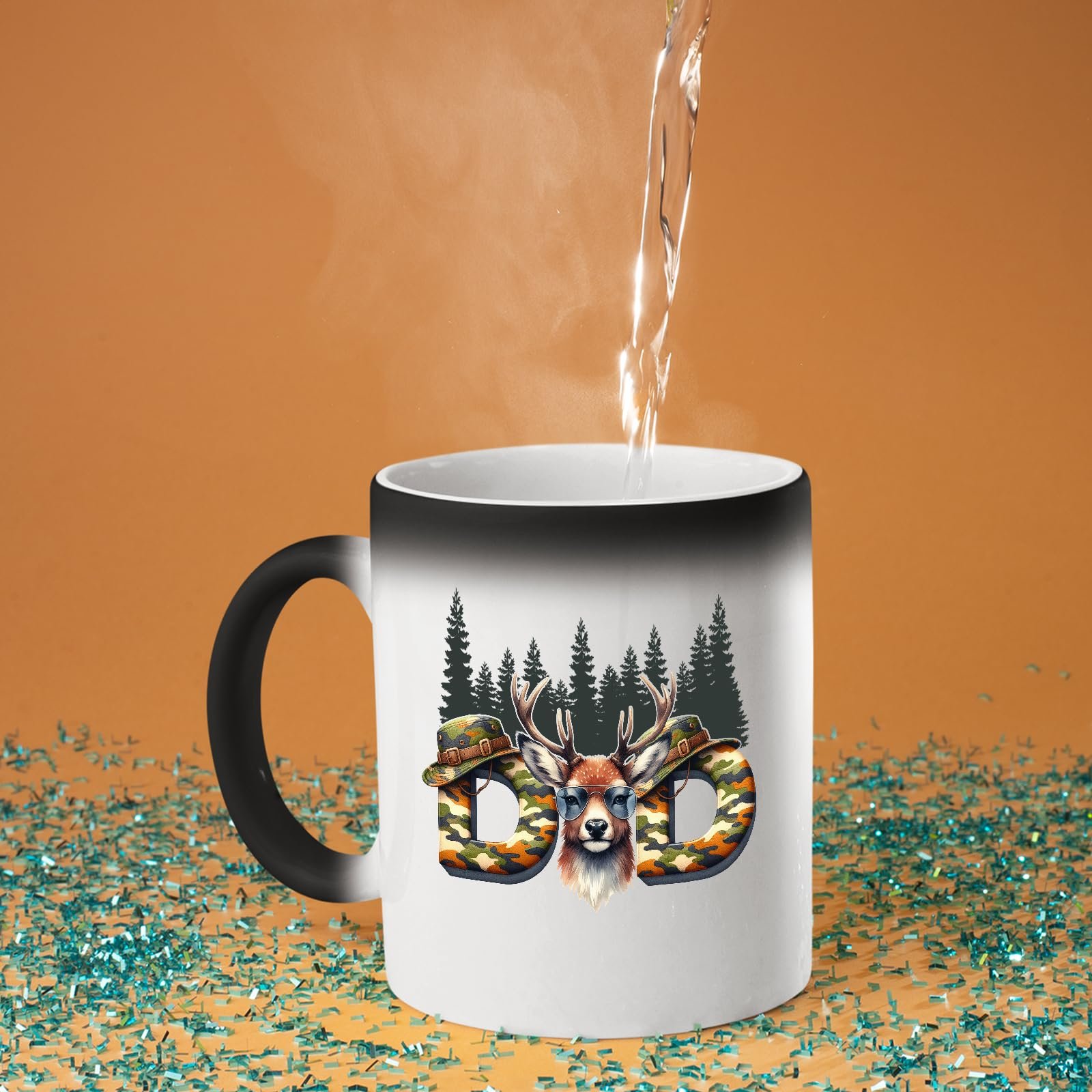717 ollad1l.jpg Hot water poured into the Hunting Dad deer colour changing mug as the design appears