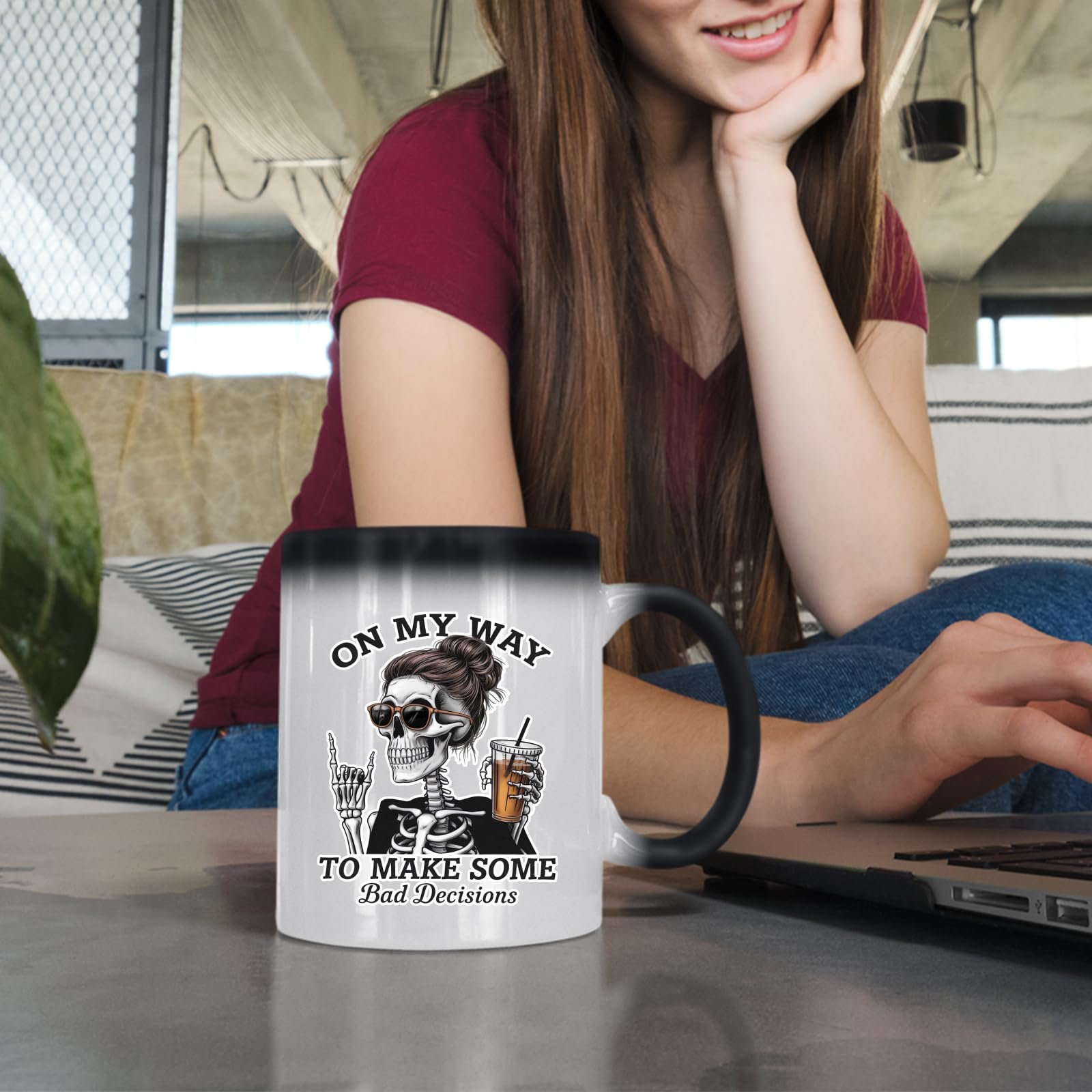 71jgniw5sul.jpg Woman at a laptop with the Bad Decisions skeleton colour changing mug