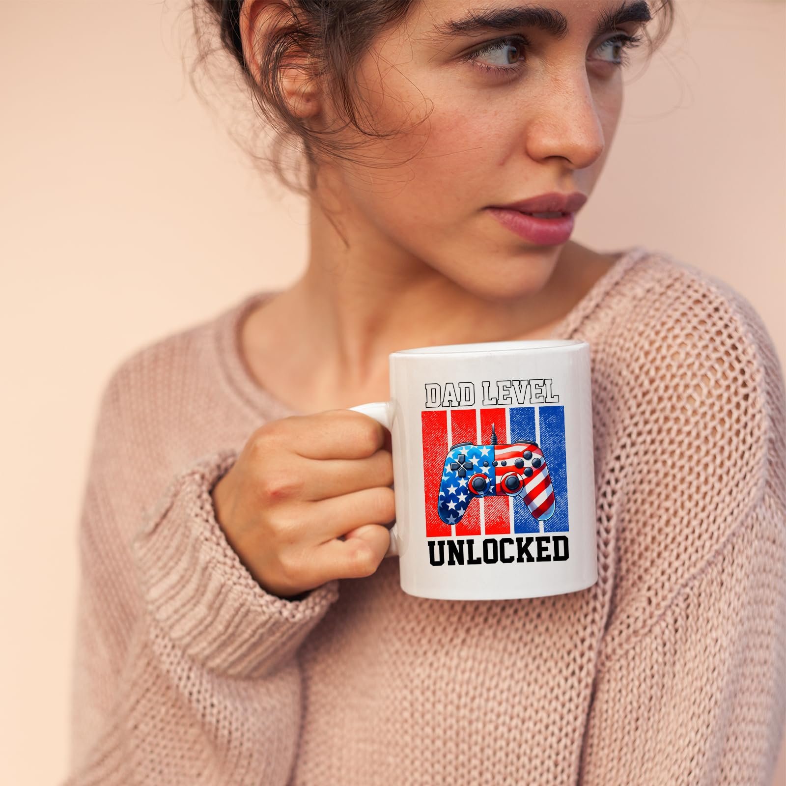 71perdfynvl.jpg Woman in a pink jumper holding the Dad Level Unlocked mug