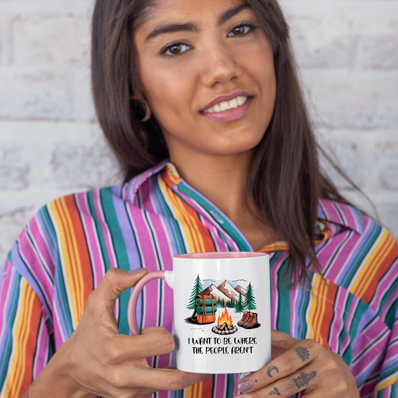 71kmzns3khl.jpg Woman in a striped shirt holding the camping escape colour handle mug