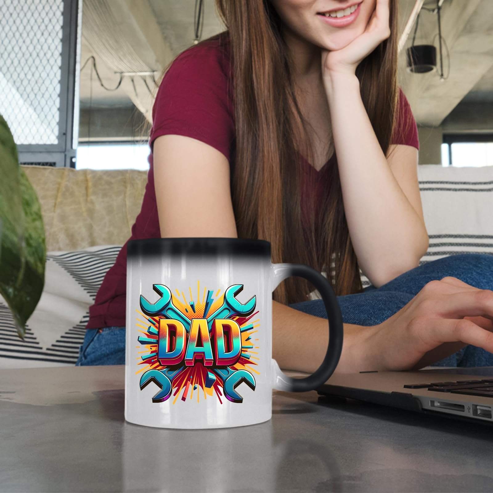71kg x4o39l.jpg Woman at a laptop with the DAD spanners colour changing mug