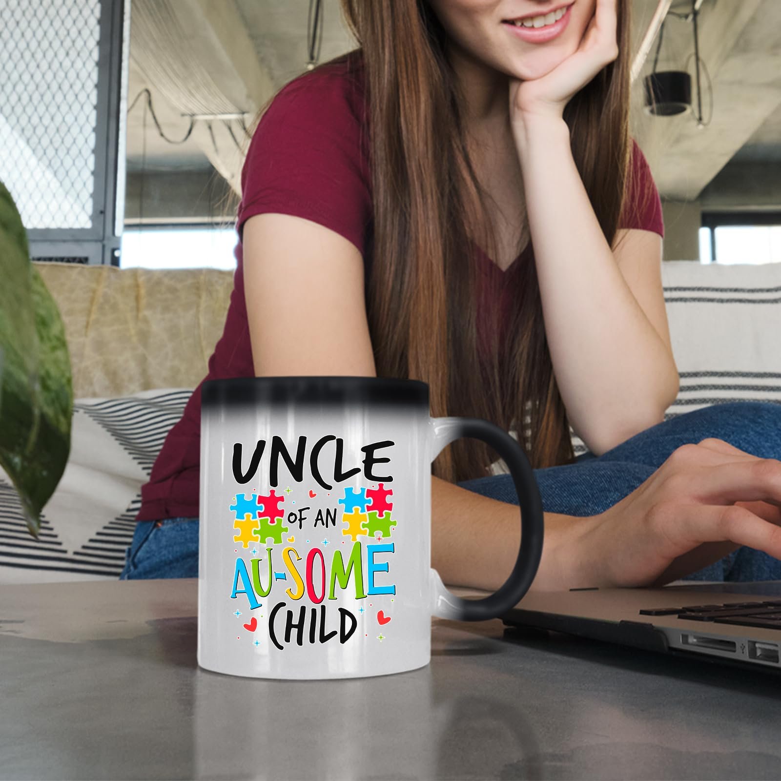 71rhhcf lul.jpg Woman at a laptop with the Uncle of an Au-Some Child colour changing mug