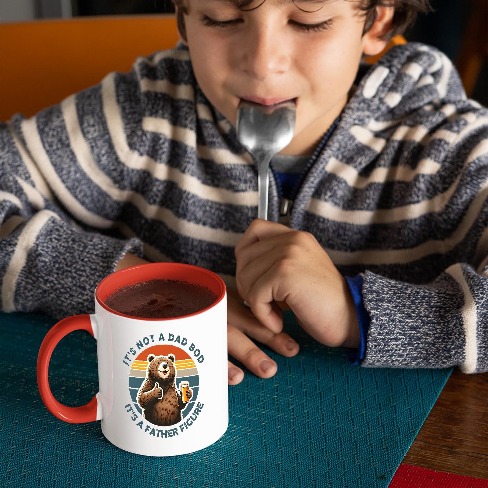 81yntmidu2l.jpg Child with a spoon next to the Dad Bod bear mug with a red handle