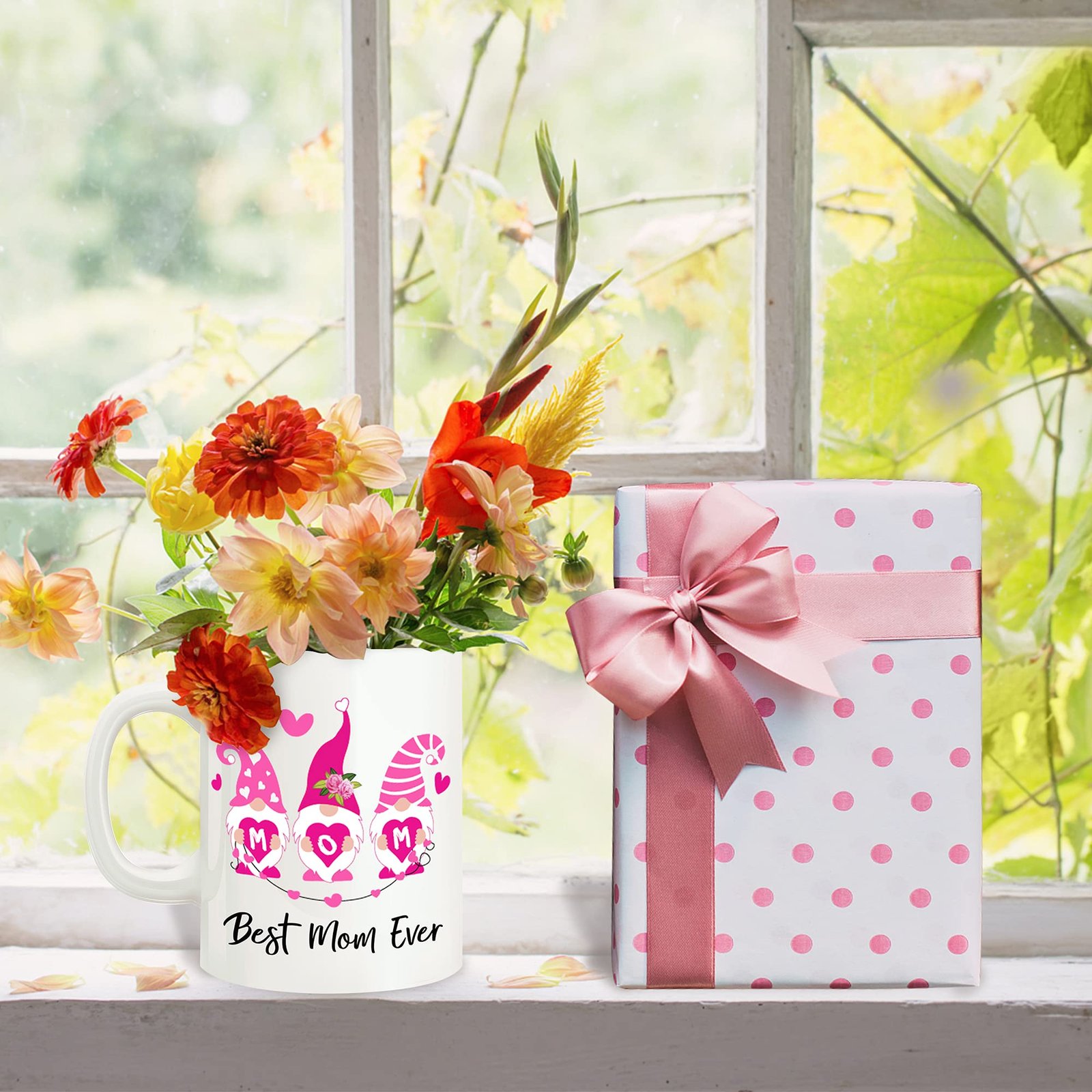 cc590f11.jpg Best Mom Ever mug with flowers and a gift box